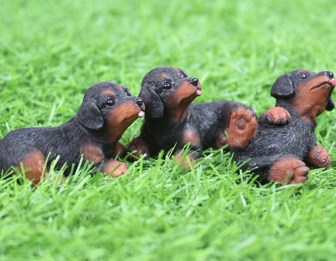 Mini gravhunde i polyresin