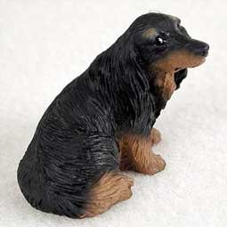 Tiny One, lille sort langhr figur
