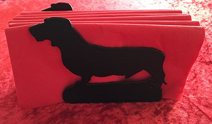 brevholder/servietholder m/ruhret gravhund